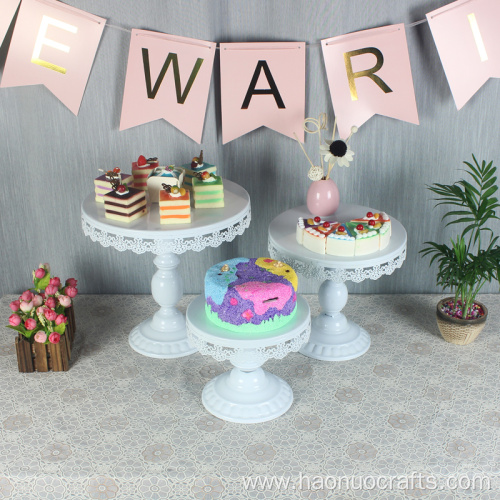 Cake and bread dessert rack